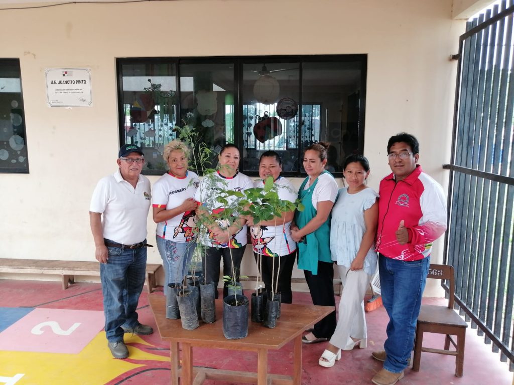 Reforestarán el kínder Juancito Pinto con plantines de cupesí, tajibos y limón mandarina